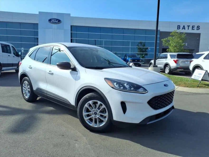 2022 Ford Escape SE photo 1