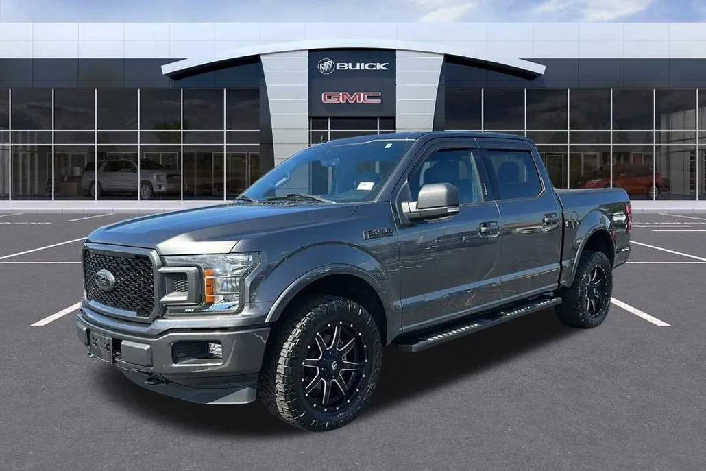 2020 Ford F-150 XLT photo 1