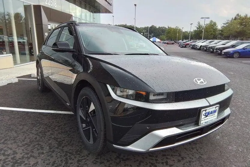 2025 Hyundai Ioniq 5 SEL photo 1
