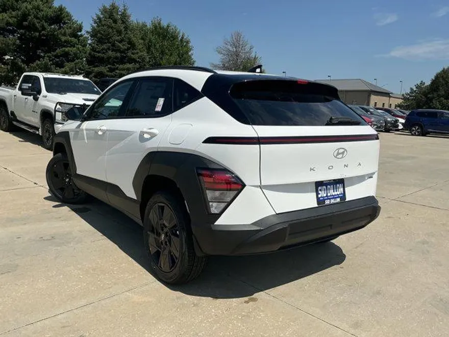2026 Hyundai Kona SEL photo 1