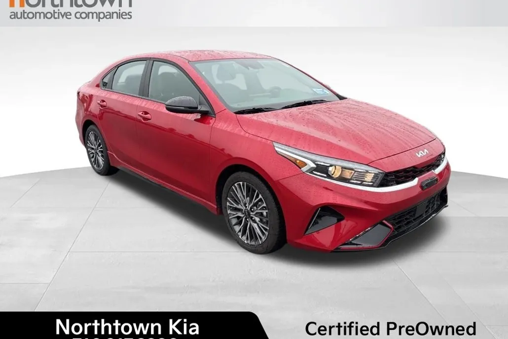 2024 Kia Forte GT-Line photo 1