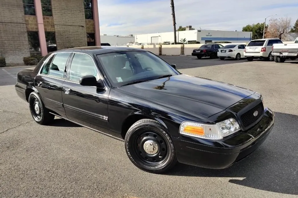 2011 Ford Crown Victoria Police Interceptor photo 1