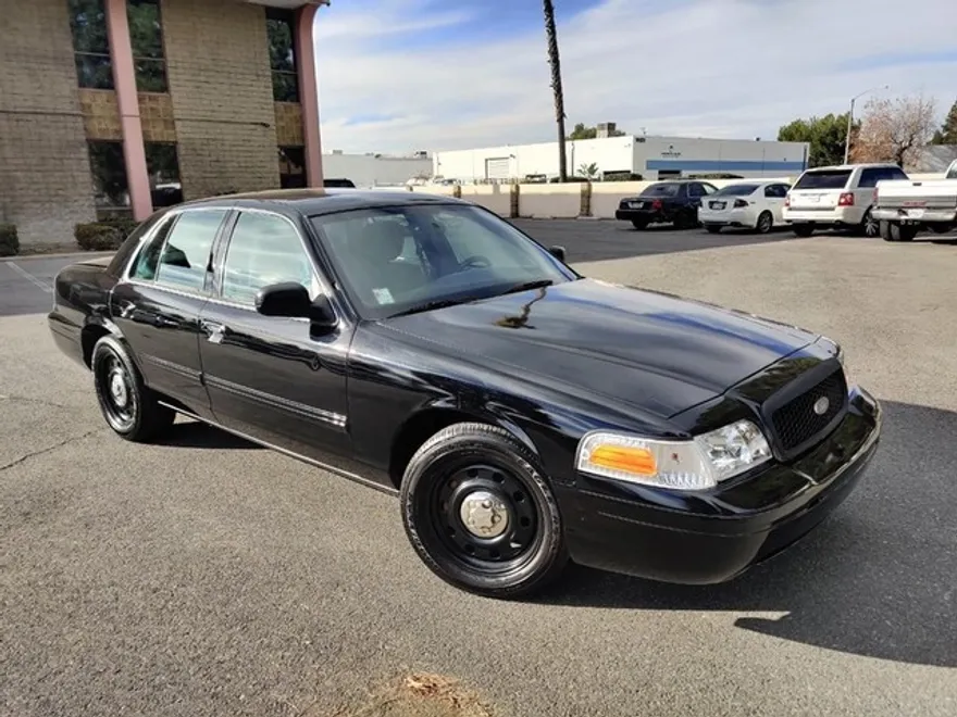 2011 Ford Crown Victoria Police Interceptor photo 1