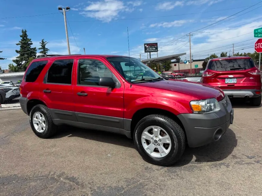 2006 Ford Escape XLT photo 1
