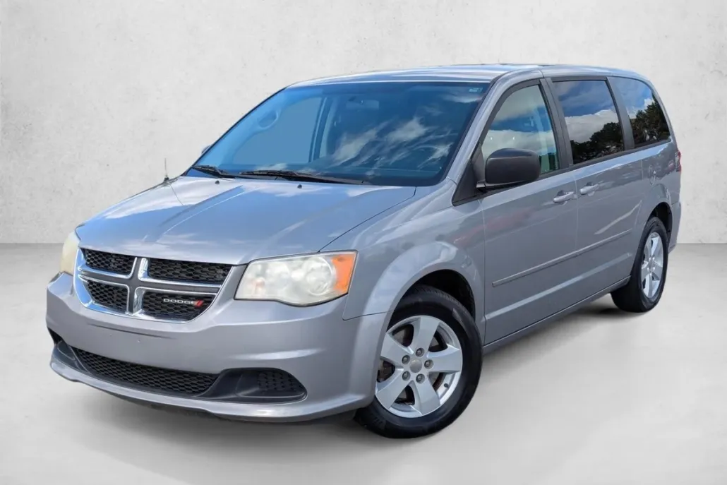 2013 Dodge Grand Caravan SE photo 1