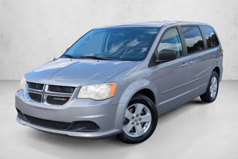 2013 Dodge Grand Caravan SE photo 1