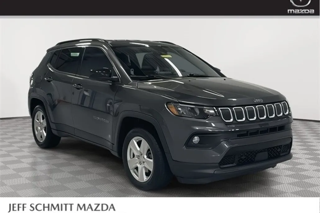 2022 Jeep Compass Latitude photo 1