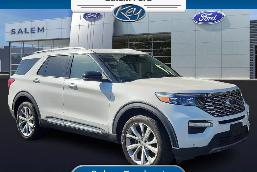 2022 Ford Explorer Platinum photo 1