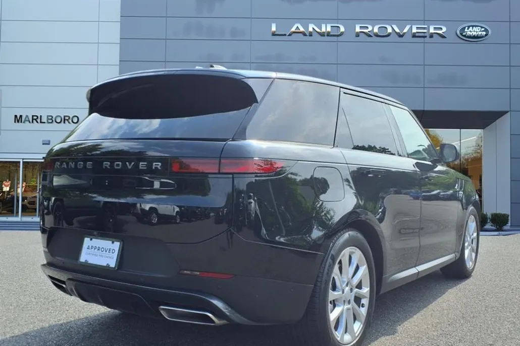 2025 Land Rover Range Rover Sport P360 S photo 1