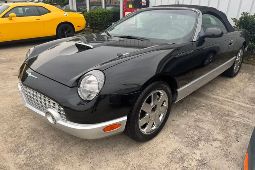 2003 Ford Thunderbird Premium photo 1