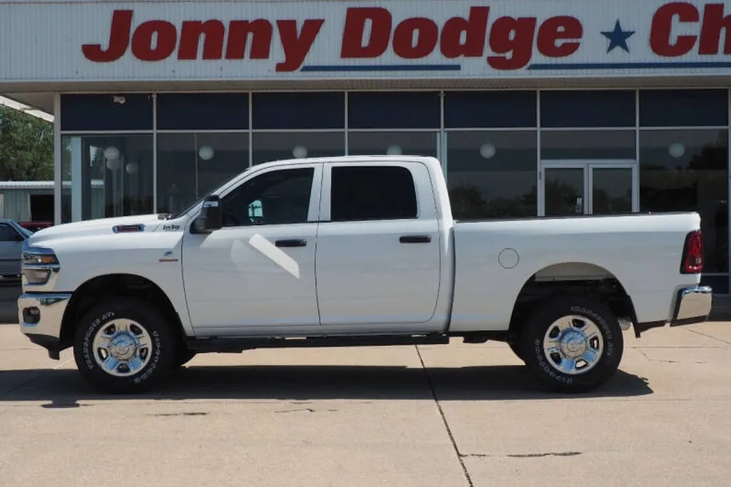 2025 Ram 2500 Tradesman photo 1