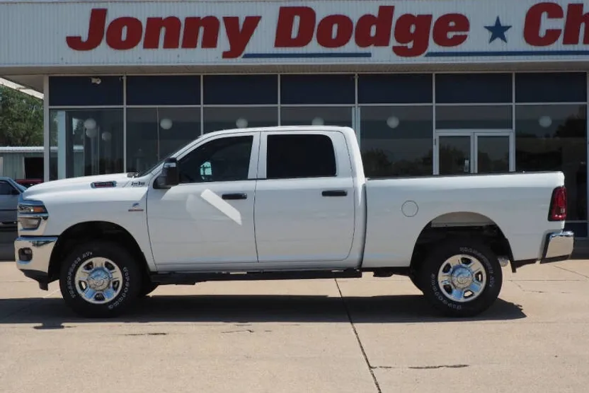 2025 Ram 2500 Tradesman photo 1