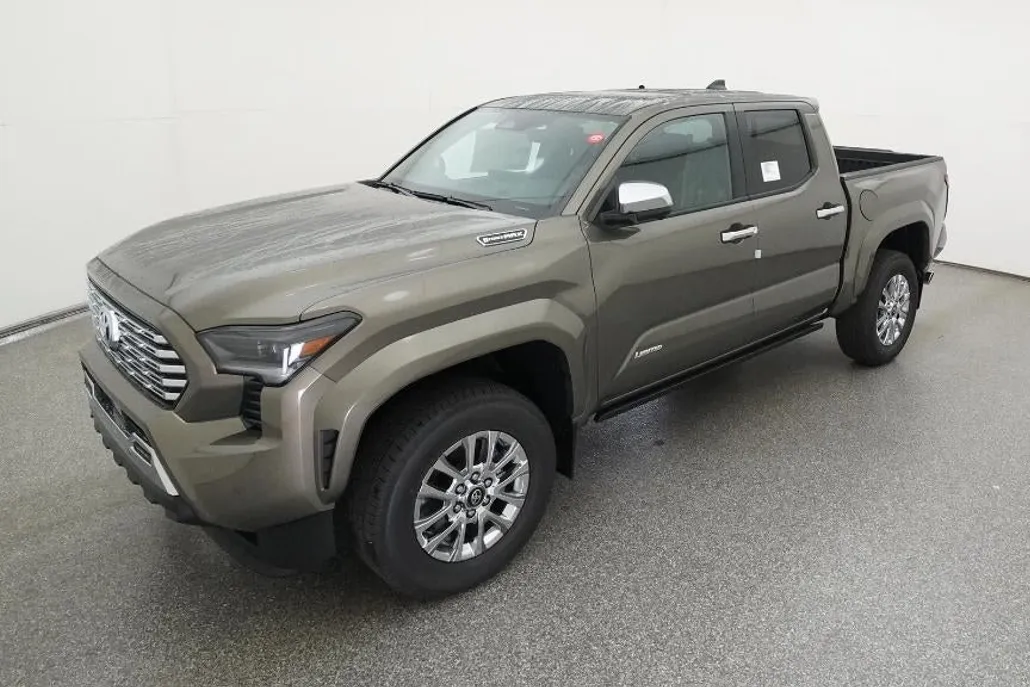 2025 Toyota Tacoma Limited photo 1