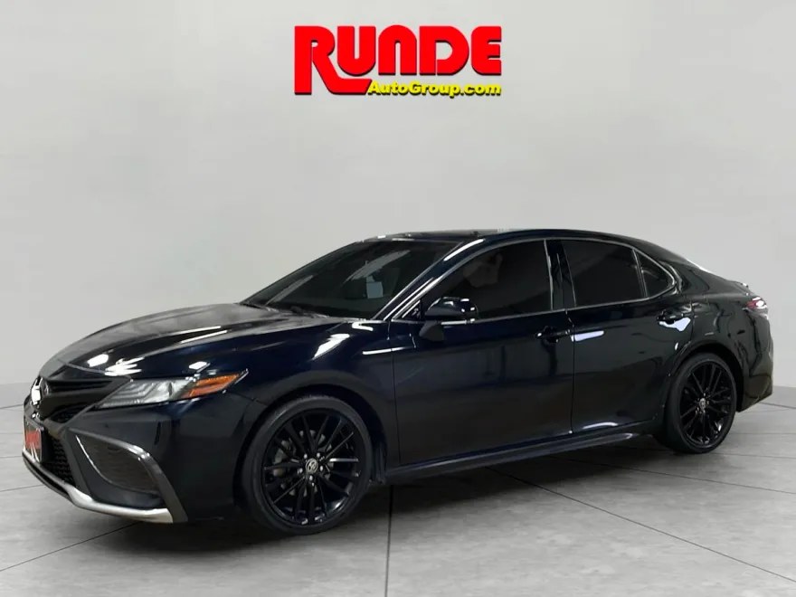 2021 Toyota Camry XSE photo 1