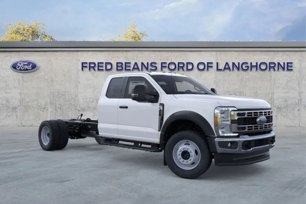 2025 Ford F-450 XL photo 1
