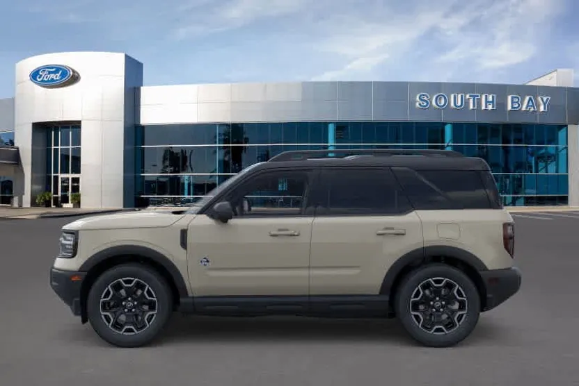 2025 Ford Bronco Sport Outer Banks photo 1