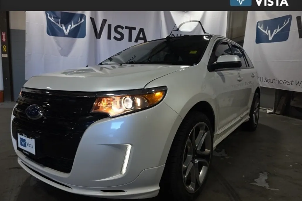 2013 Ford Edge Sport photo 1