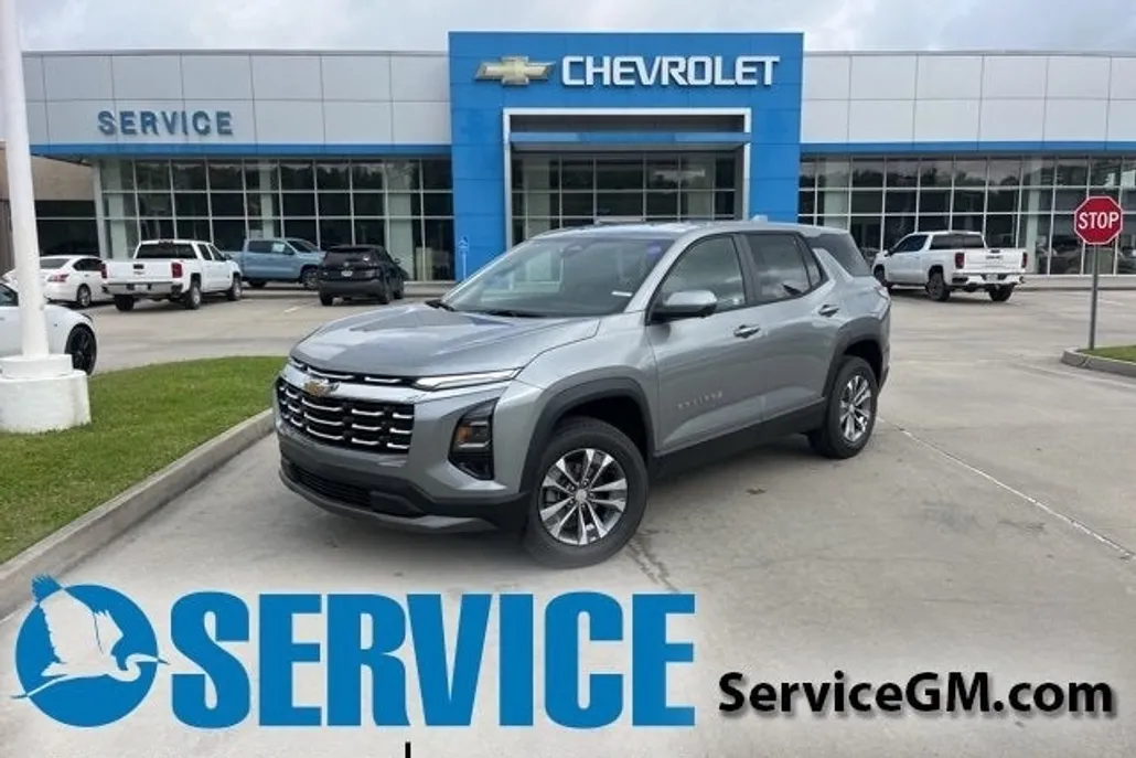 2026 Chevrolet Equinox LT photo 1