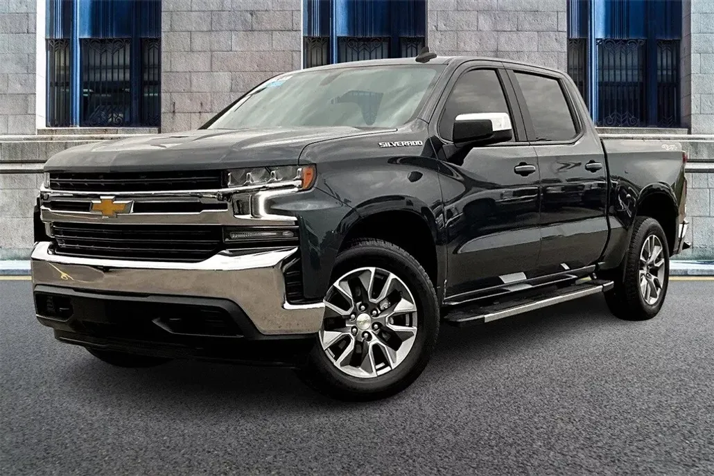 2022 Chevrolet Silverado 1500 LT photo 1