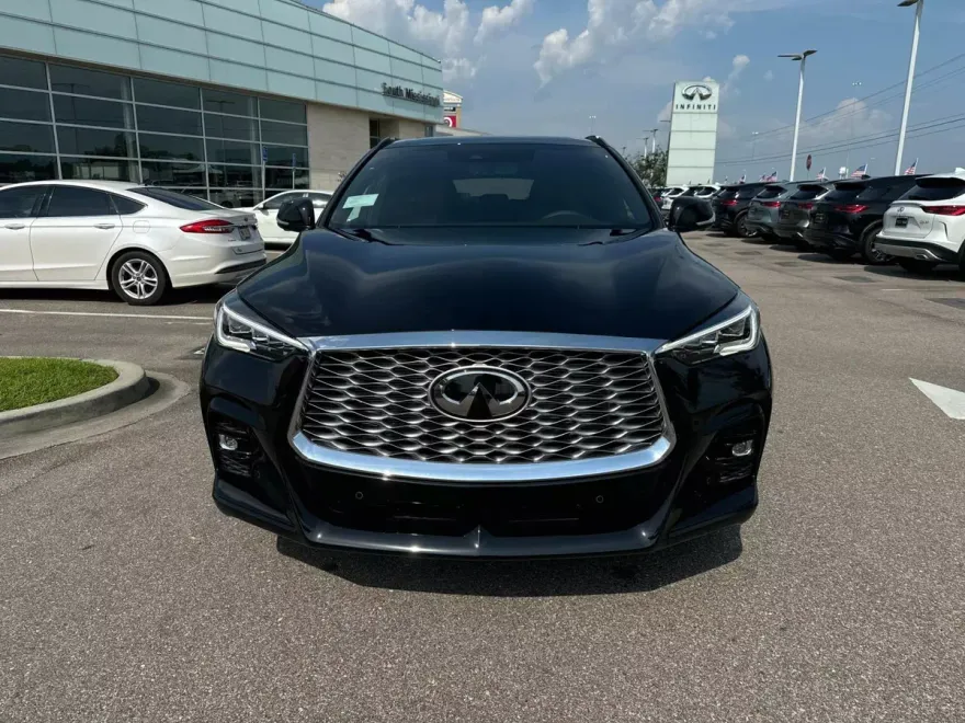 2025 Infiniti QX55 Essential photo 2