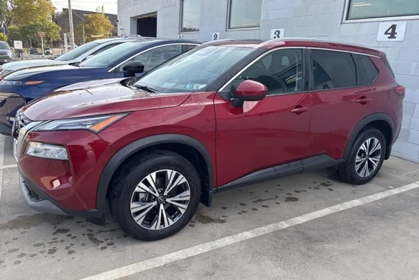 2023 Nissan Rogue SL photo 1
