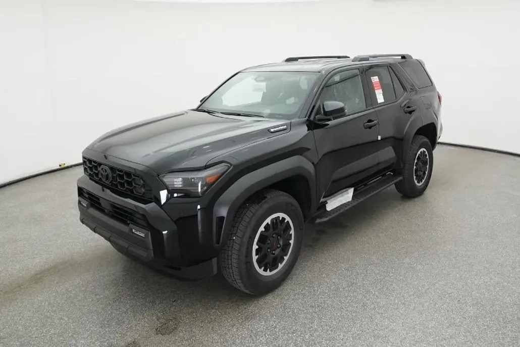 2025 Toyota 4Runner TRD Off-Road photo 1