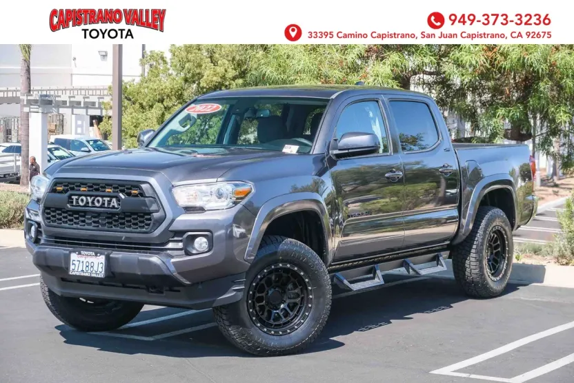 2022 Toyota Tacoma SR5 Double Cab photo 1