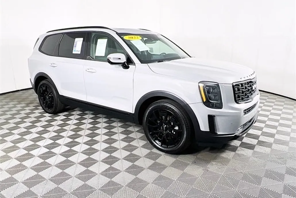 2022 Kia Telluride SX photo 1