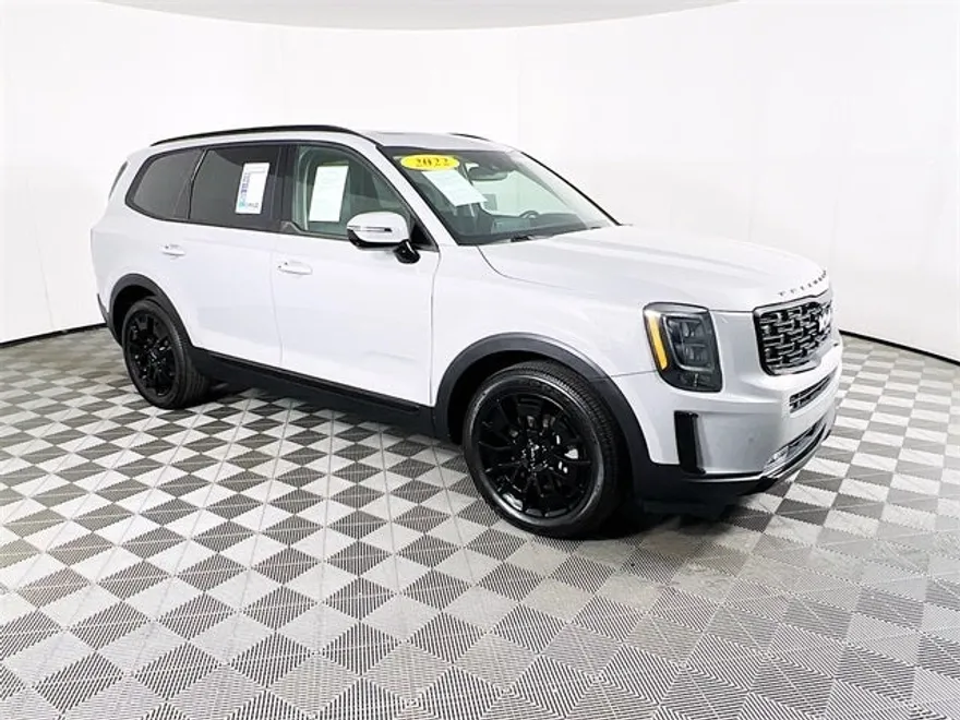 2022 Kia Telluride SX photo 1