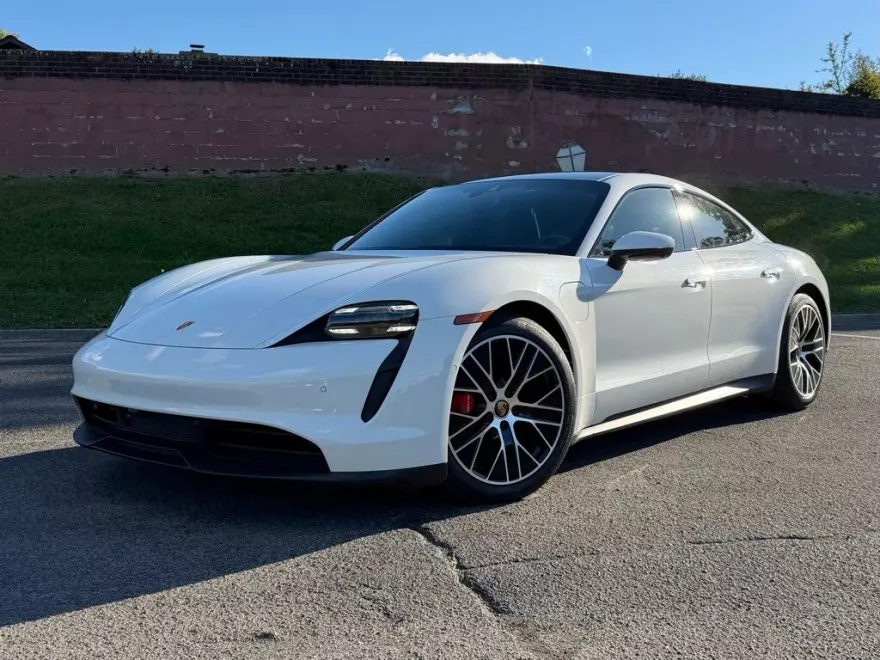 2020 Porsche Taycan 4S photo 1