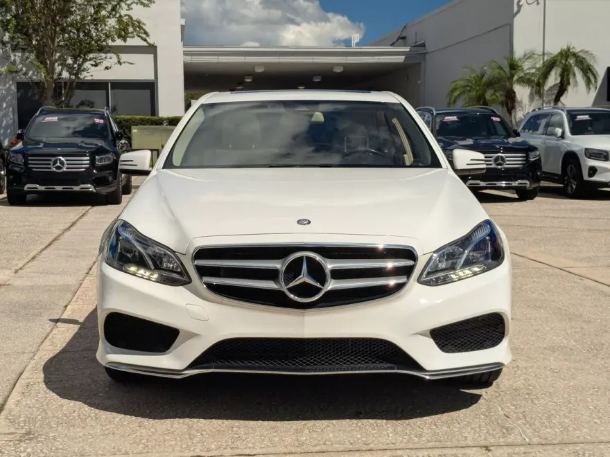 2015 Mercedes Benz E 350 photo 1