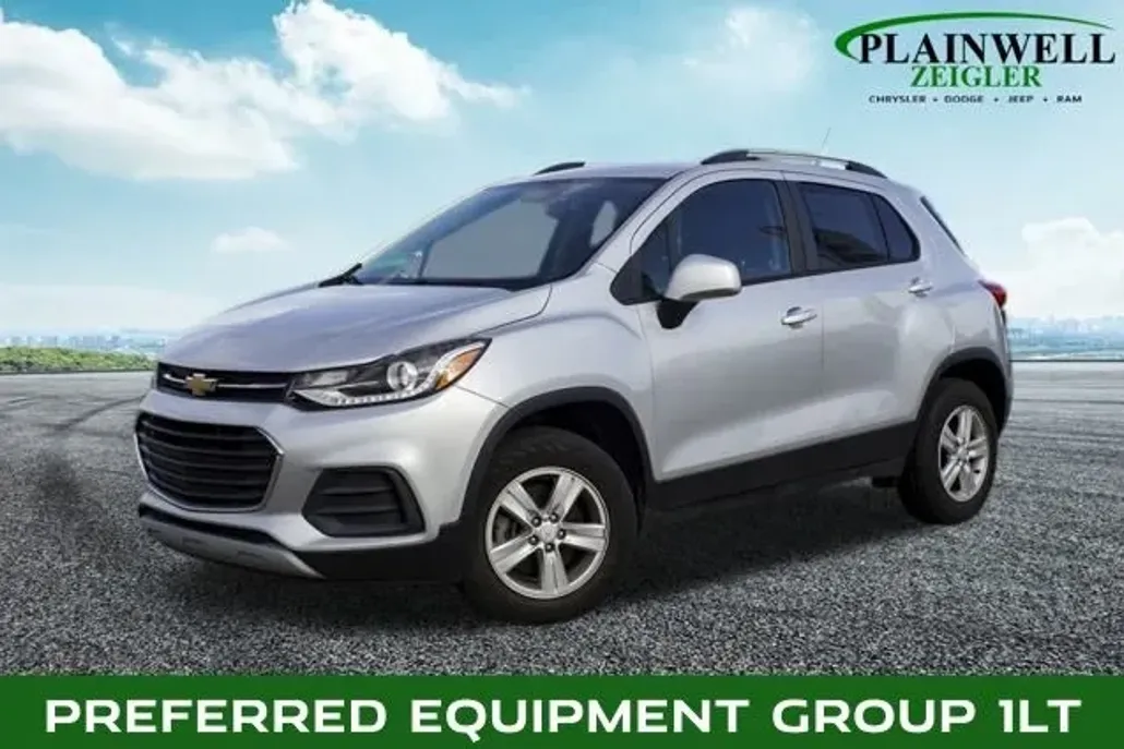 2022 Chevrolet Trax LT photo 1