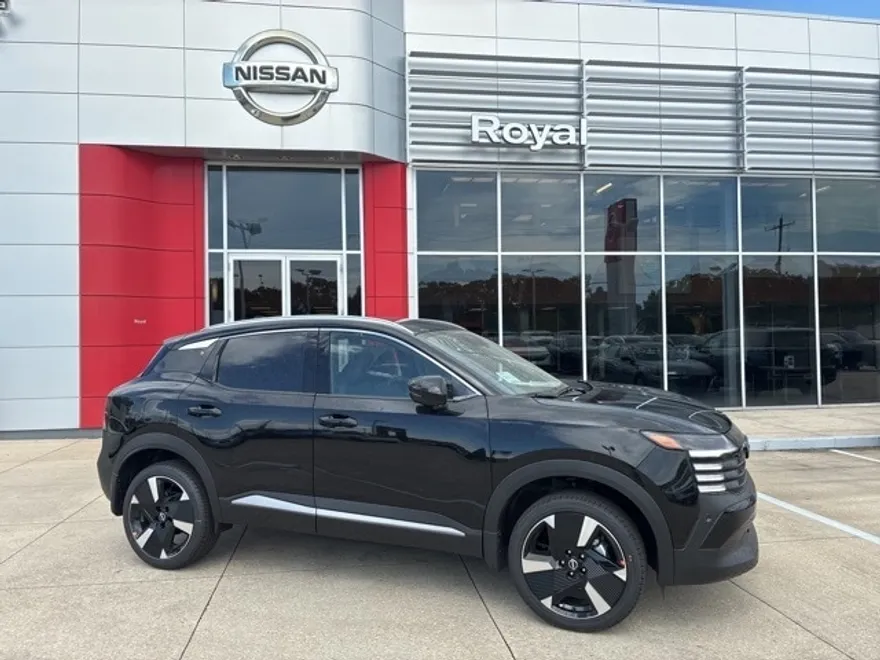 2025 Nissan Kicks SR photo 1