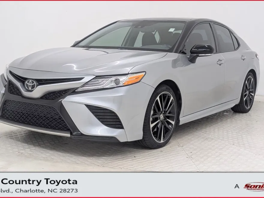 2020 Toyota Camry XSE photo 1