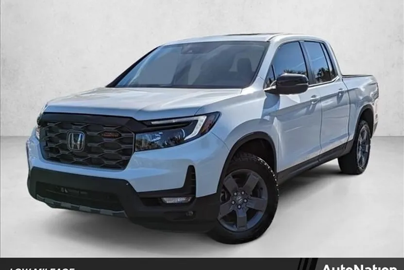 2025 Honda Ridgeline TrailSport photo 1