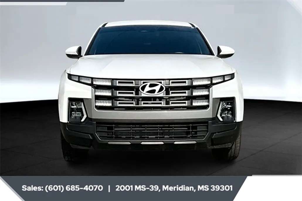 2025 Hyundai Santa Cruz SE photo 1