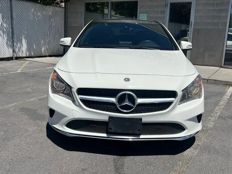 2018 Mercedes Benz CLA 250 4MATIC photo 1