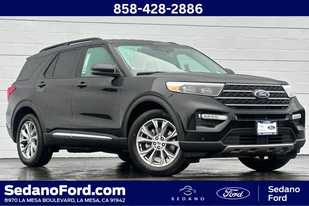 2024 Ford Explorer XLT photo 1