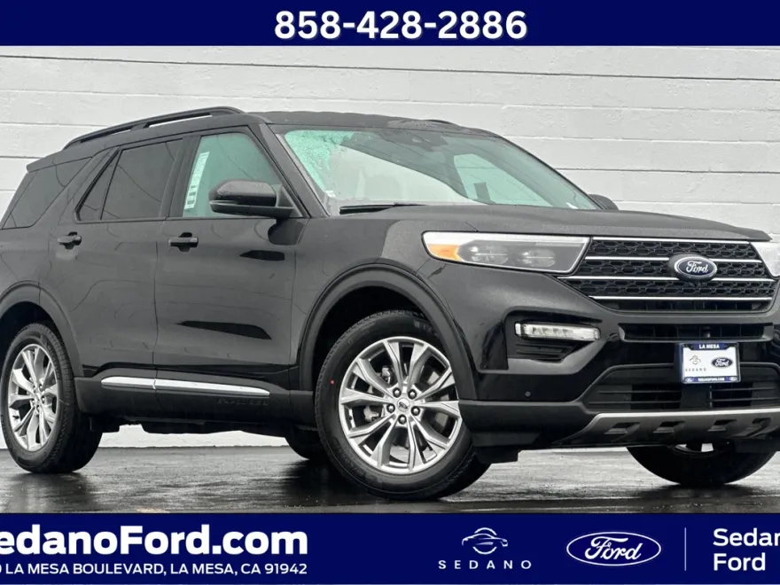 2024 Ford Explorer XLT photo 1