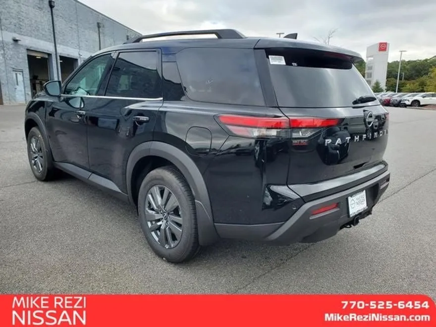 2025 Nissan Pathfinder SV photo 1