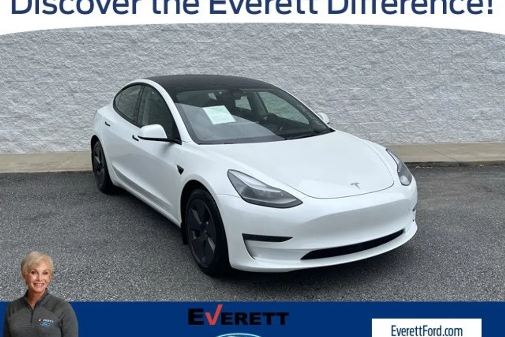 2023 Tesla Model 3 photo 1