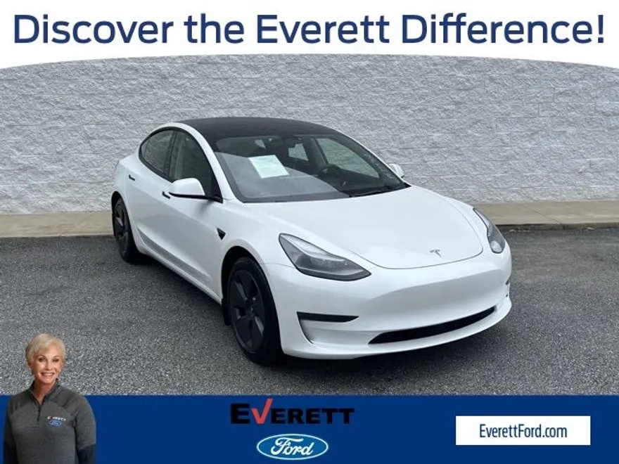 2023 Tesla Model 3 photo 1
