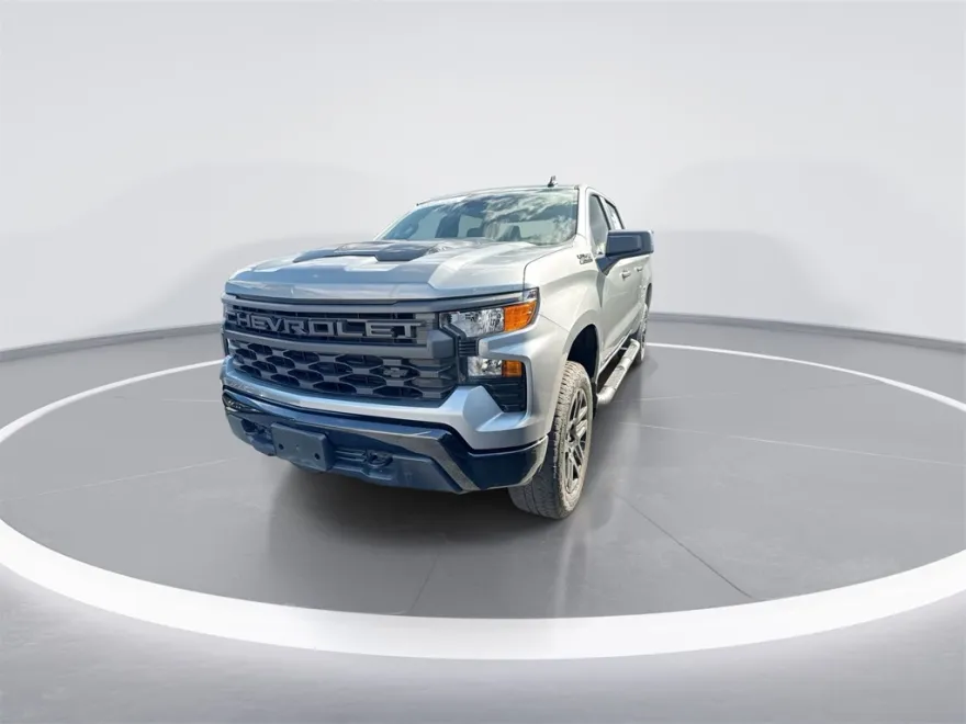 2024 Chevrolet Silverado 1500 Custom Trail Boss photo 1