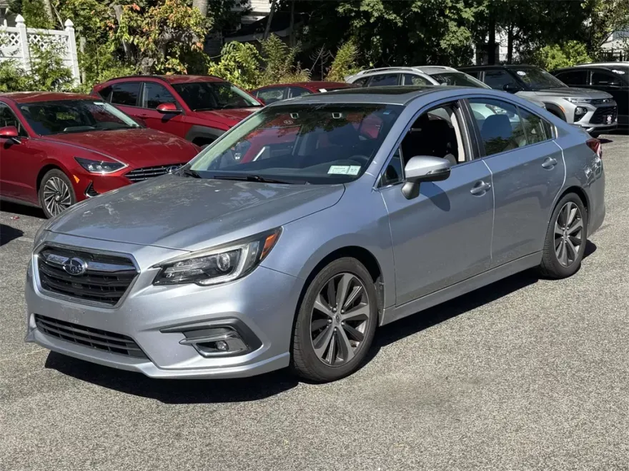 2018 Subaru Legacy 2.5i photo 1