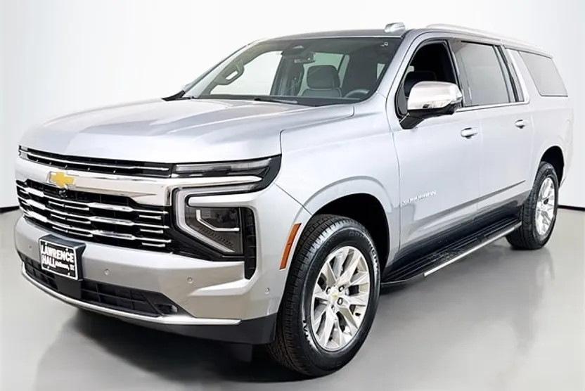 2025 Chevrolet Suburban Premier photo 1