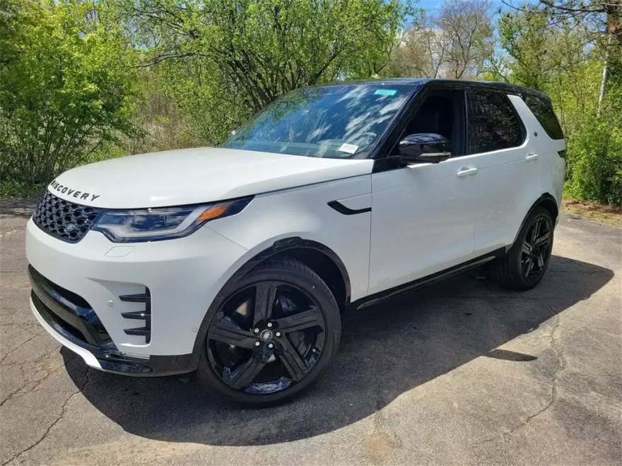 2025 Land Rover Discovery SE photo 1