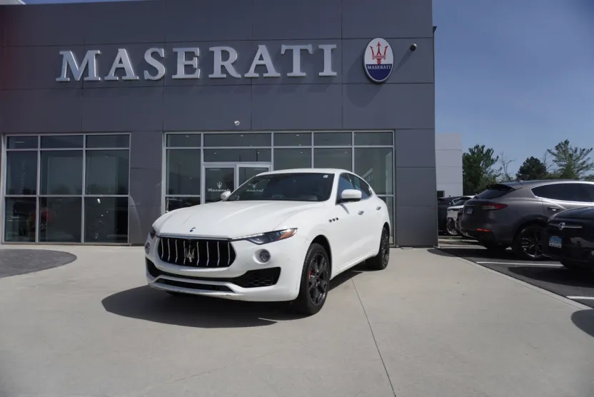 2021 Maserati Levante S photo 1