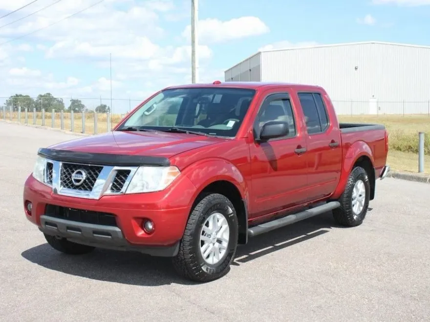 2016 Nissan Frontier SV photo 1