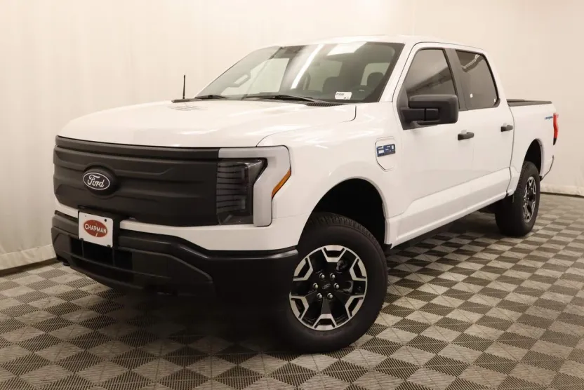 2024 Ford F-150 Lightning photo 1