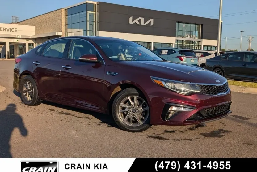 2019 Kia Optima LX photo 1